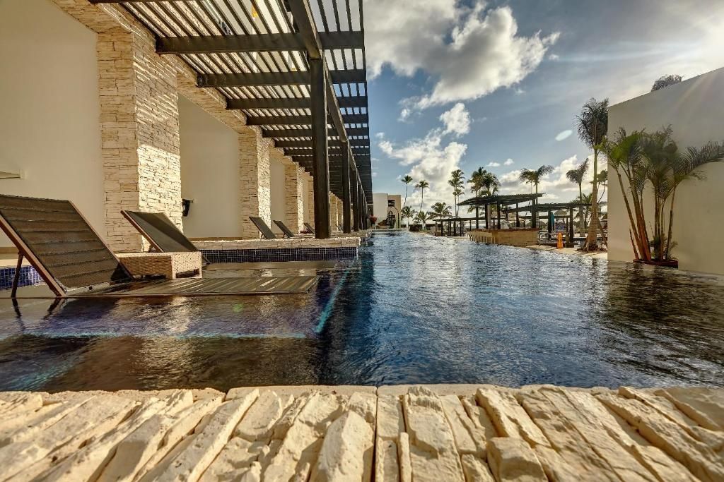 Royalton CHIC Punta Cana, An Autograph Collection All-Inclusive Resort & Casino - Adults Only фото 12