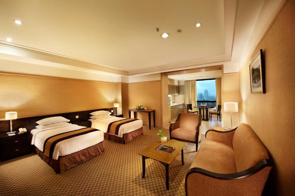 Pacific Regency Hotel Suites фото 29