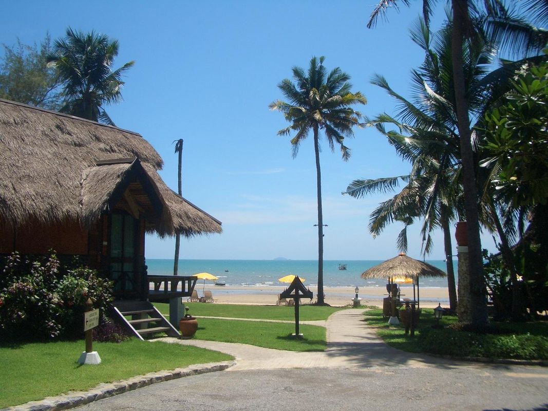 Sunset Village Beach Resort фото 45
