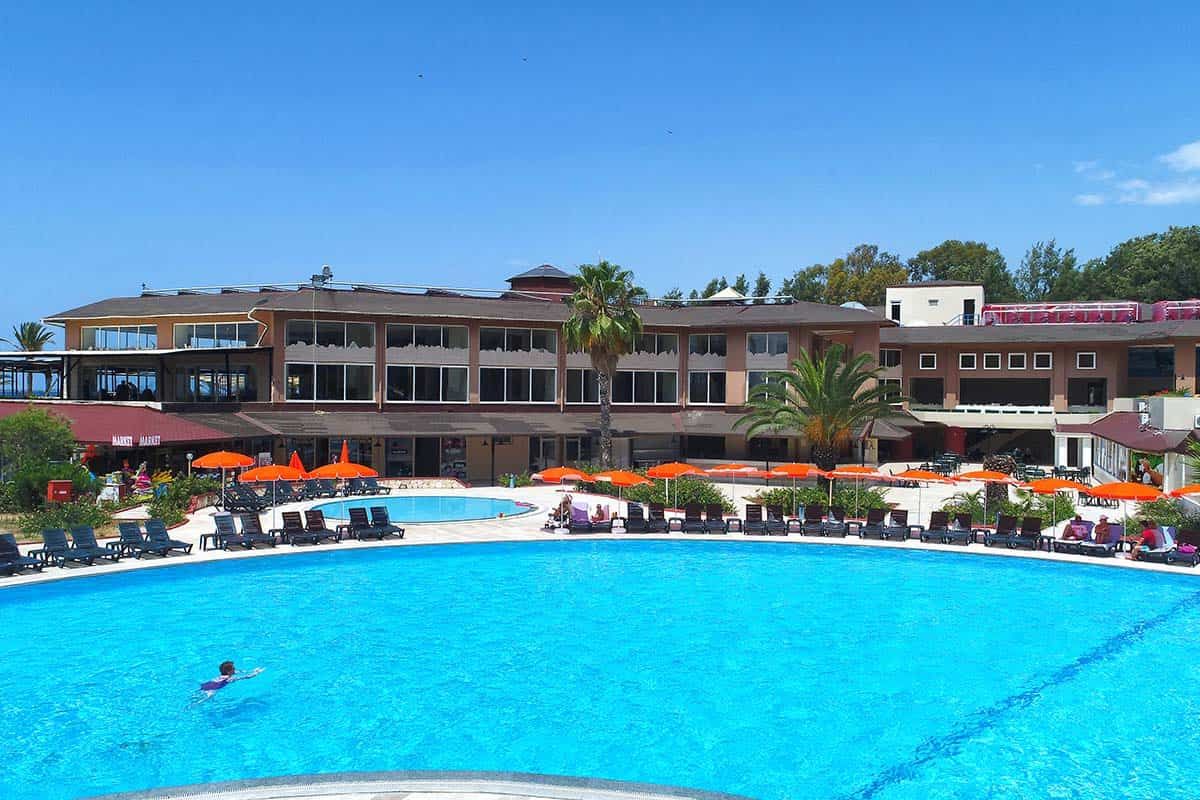 Bayar Garden Holiday Village фото 11