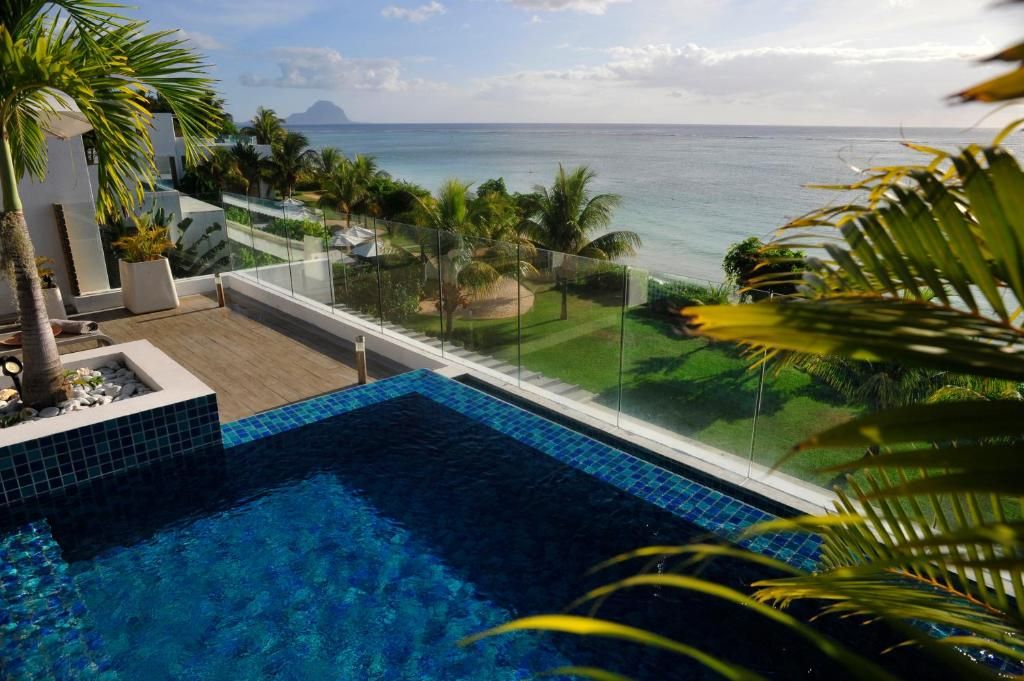 Cap Ouest Beachfront Luxury Penthouse фото 18