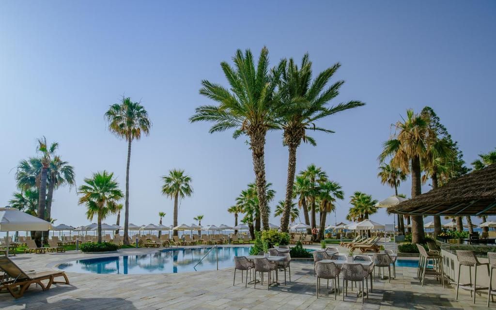 Golden Bay Beach Hotel фото 64