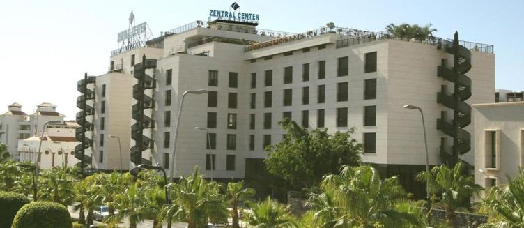 Фото отеля Hotel Zentral Center