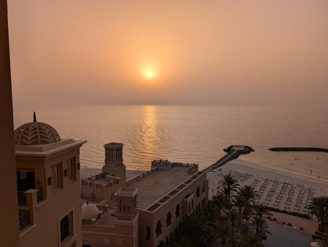 Sheraton Sharjah Beach Resort & Spa фото 69