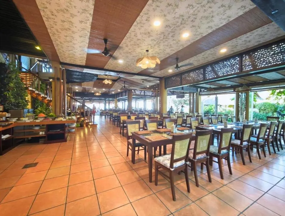 Bamboo Village Beach Resort & Spa фото 13