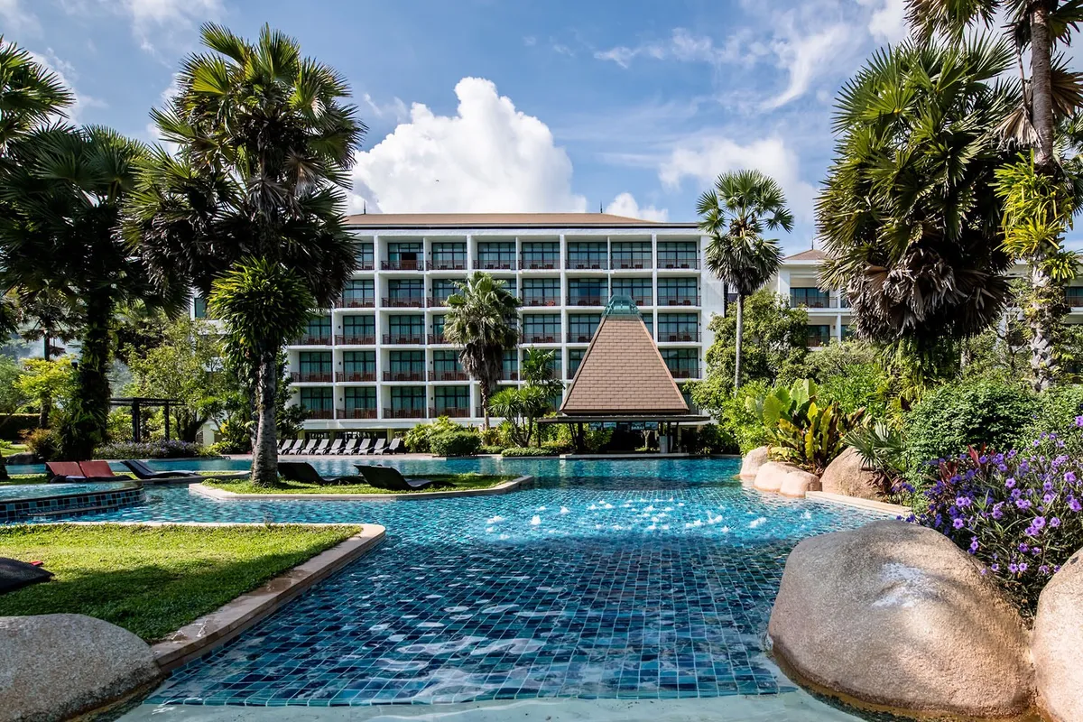 Naithonburi Beach Resort фото 0