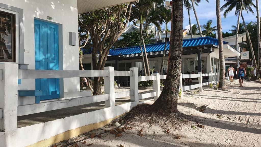Grand Blue Beach Hotel фото 60