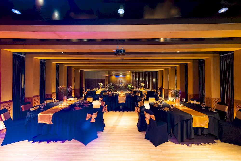 Vouk Hotel & Suites фото 92