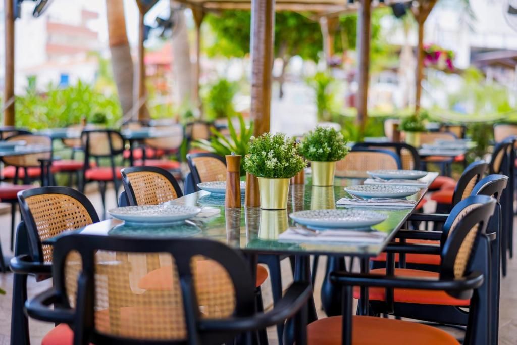 Cavo Maris Beach Hotel фото 46