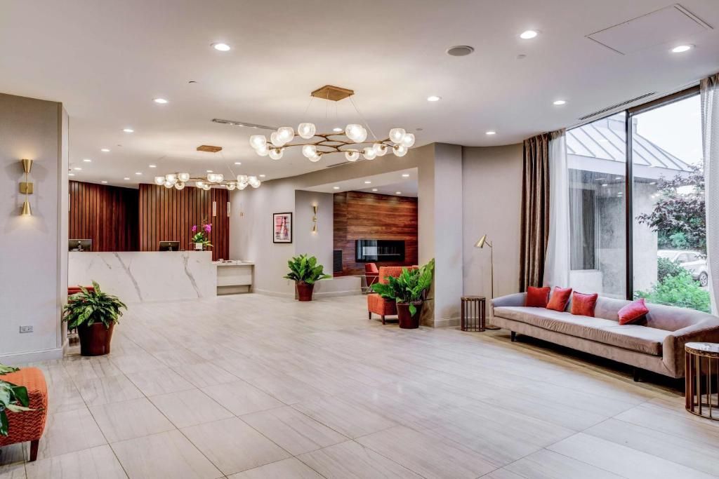 Hilton Chicago/Oak Lawn фото 0