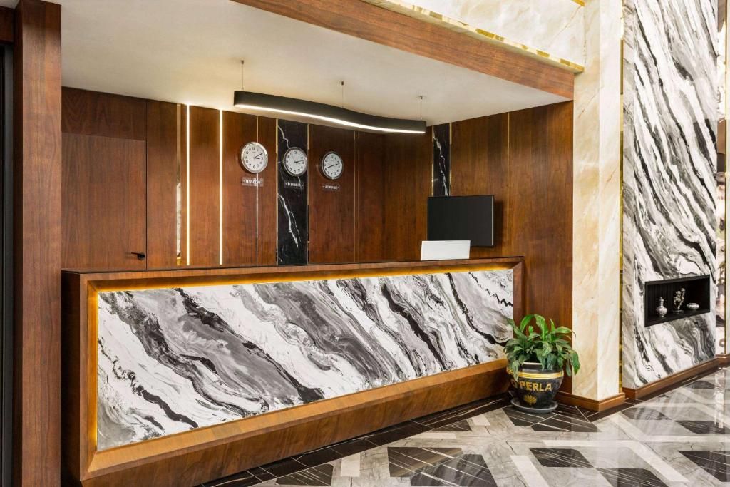 Operla Airport Hotels, Trademark Collection by Wyndham фото 9