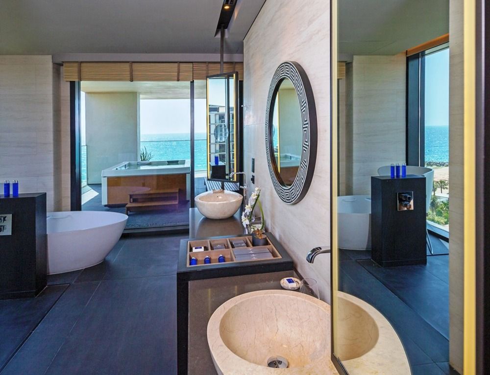Bluewaters Beach Hotel фото 68