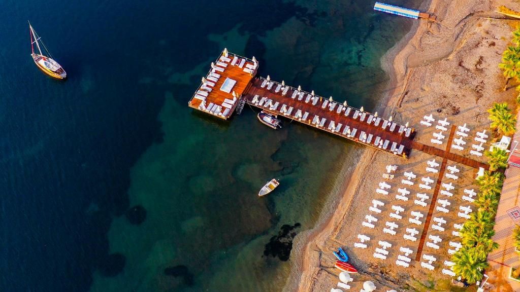 Cettia Beach Resort фото 70