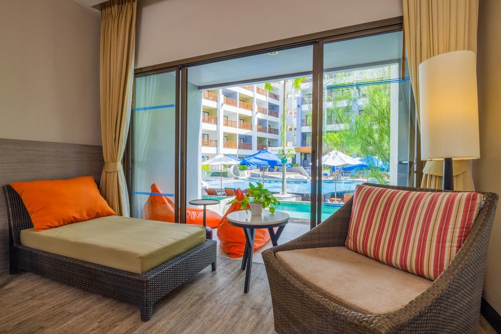 Deevana Plaza Phuket фото 42