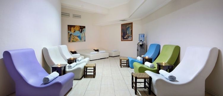 Фото отеля Larissa Inn