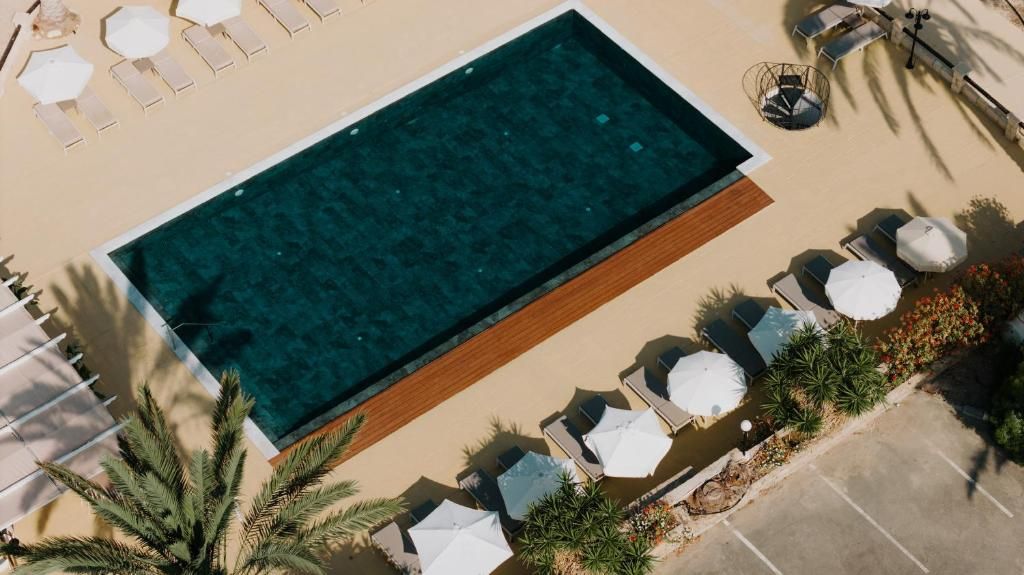 Vrachia Beach Hotel & Suites фото 30