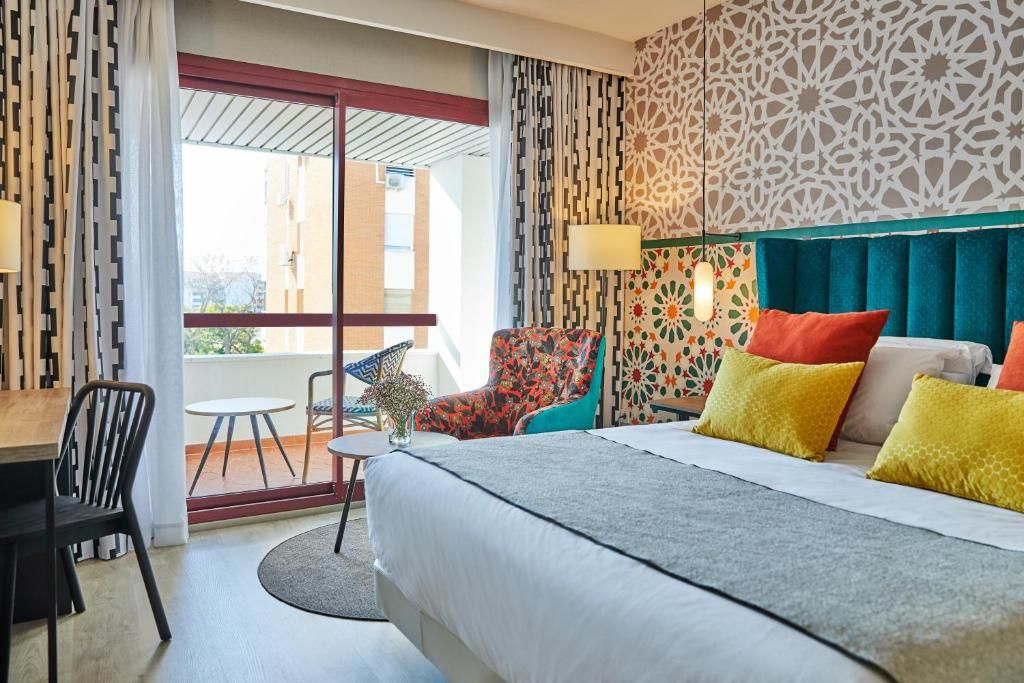 Hotel Hesperia Sevilla фото 77