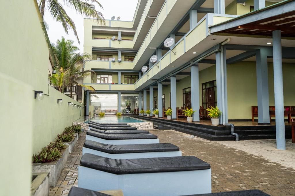 Serenade Beach Hotel фото 25