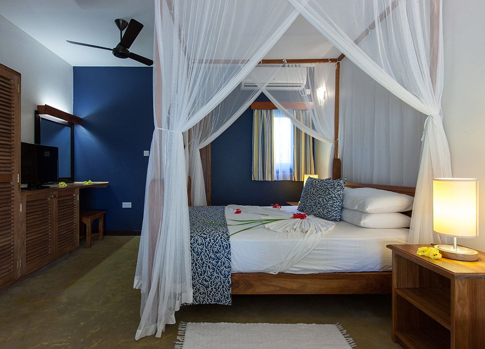 L'Hirondelle Self Catering Guest House фото 9
