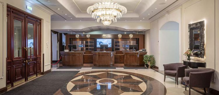 Фото отеля Cosmos Selection Saint-Petersburg Nevsky Royal Hotel