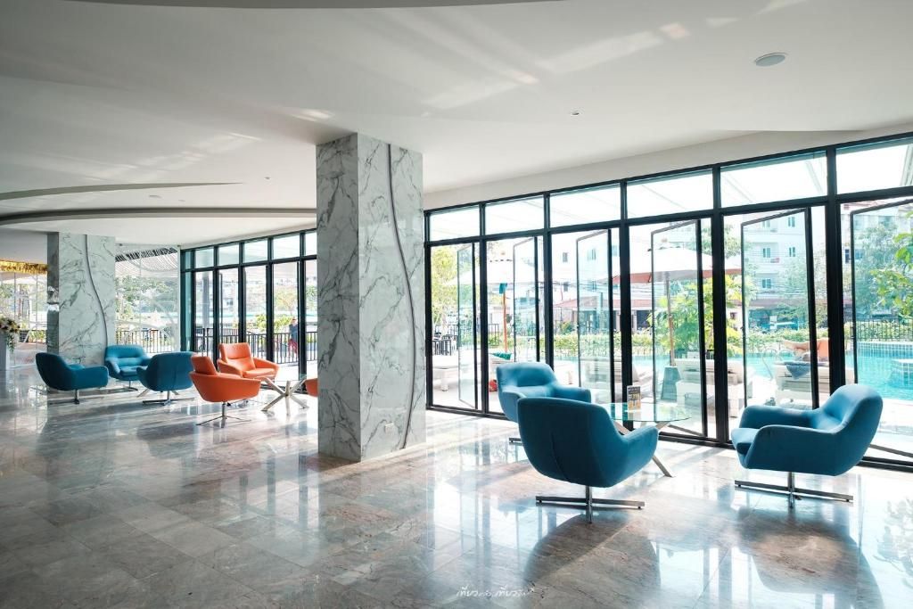 P Plus Hotel фото 35