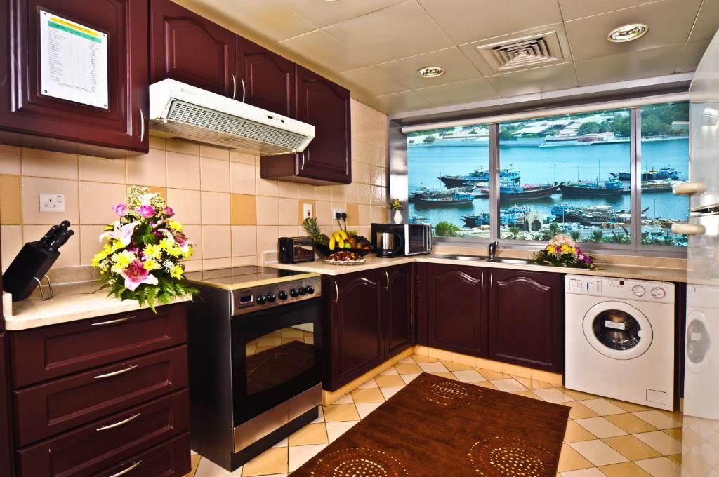 Emirates Concorde Hotel & Residence фото 52