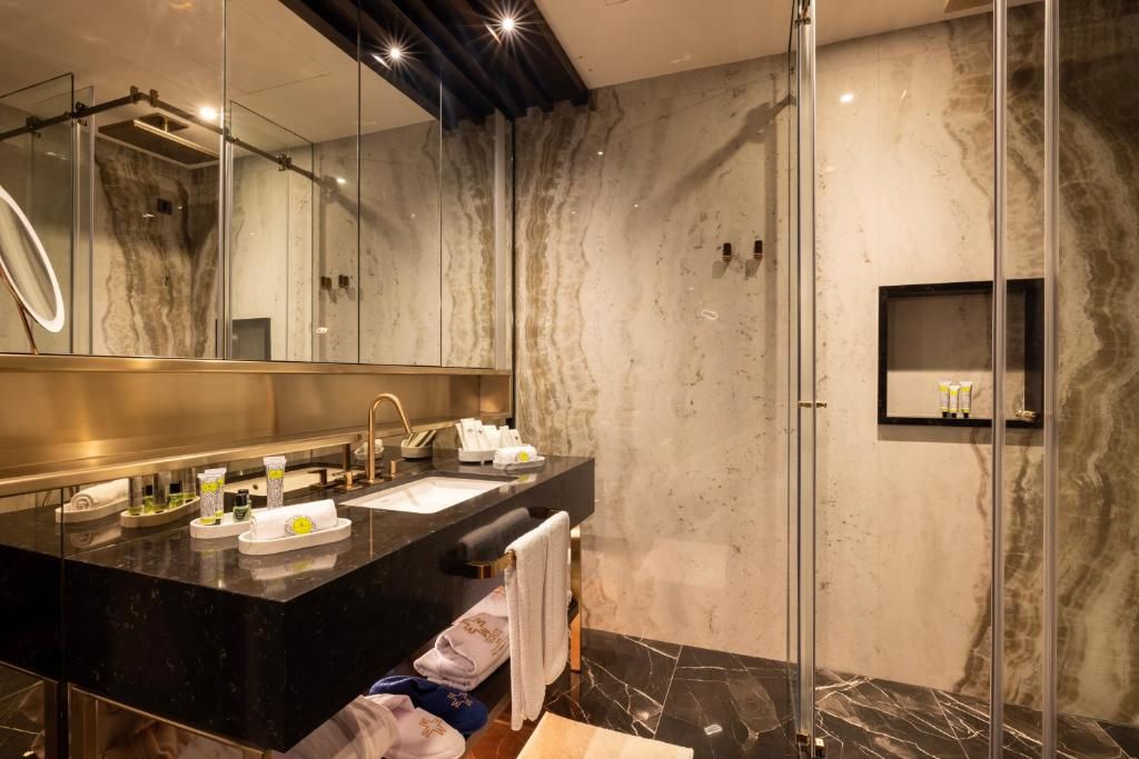 Merit Starlit Hotel & Residence фото 55