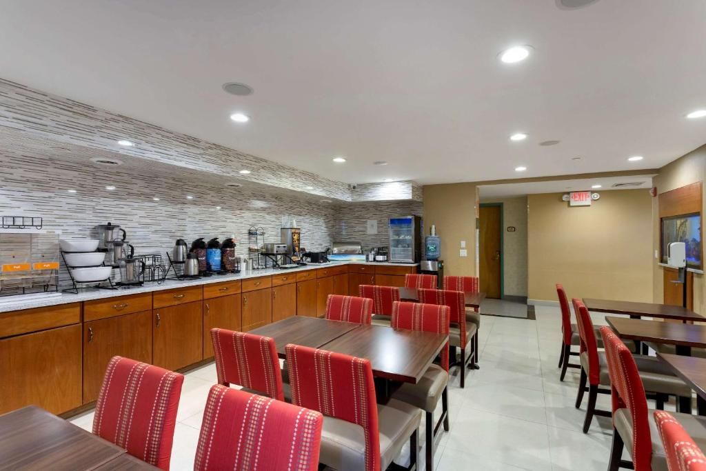 Comfort Inn Brooklyn фото 13
