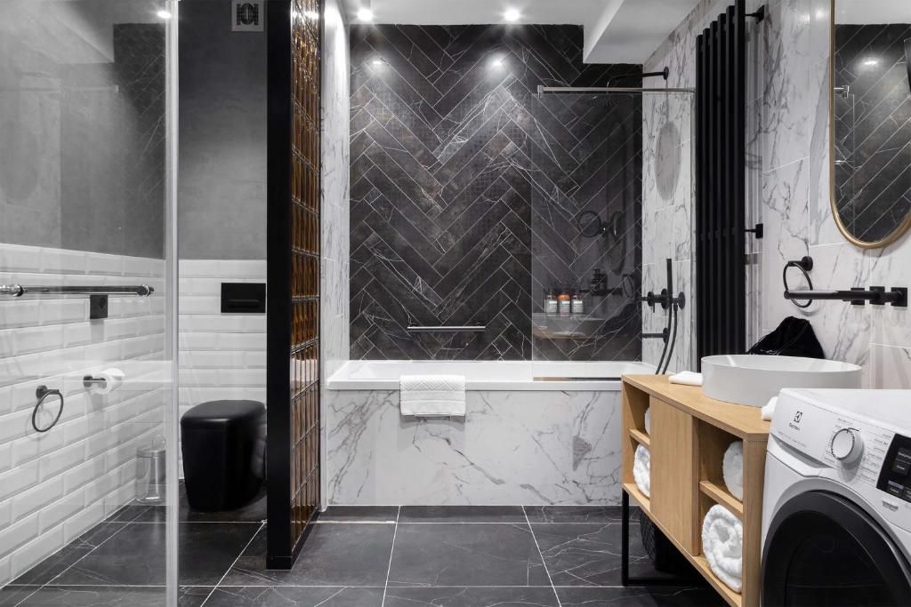 The Basilian Minsk, Curio Collection By Hilton фото 30