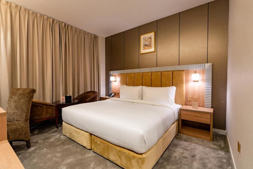 Luxe Grand Hotel фото 2