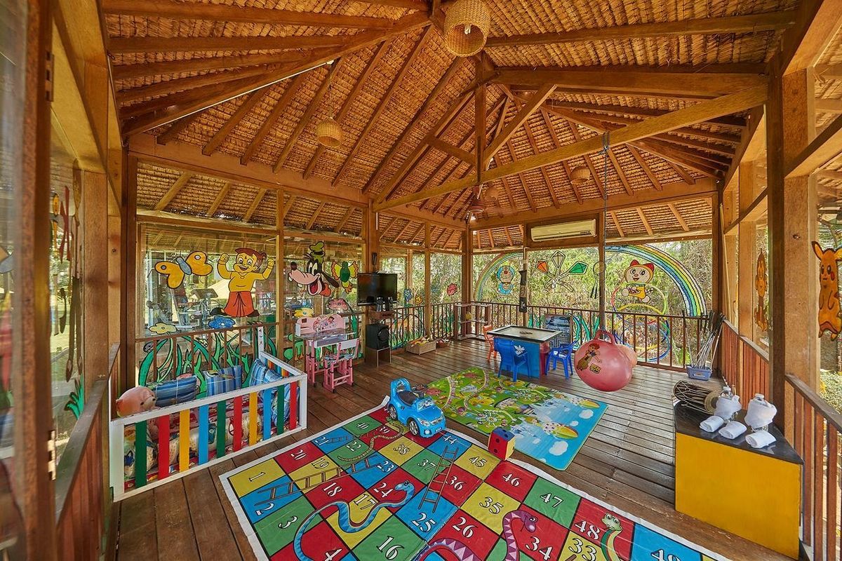 Royal Orchid Beach Resort & Spa, Goa фото 22