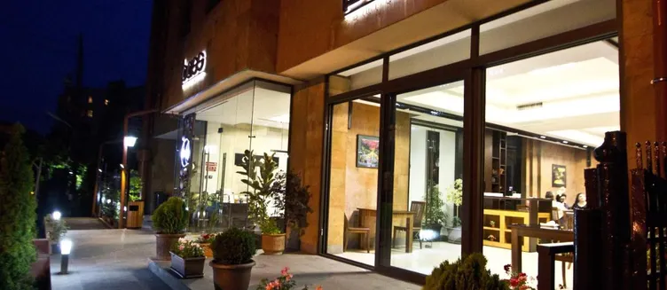 Фото отеля Bass Boutique Hotel