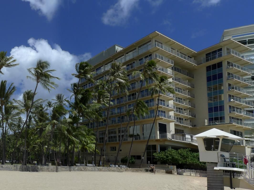 The New Otani Kaimana Beach Hotel фото 19
