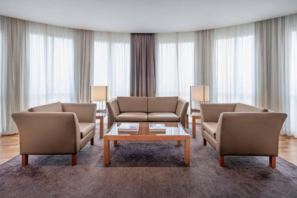 AC Hotel Malaga Palacio by Marriott фото 38