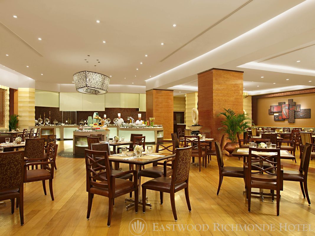 Eastwood Richmonde Hotel фото 3