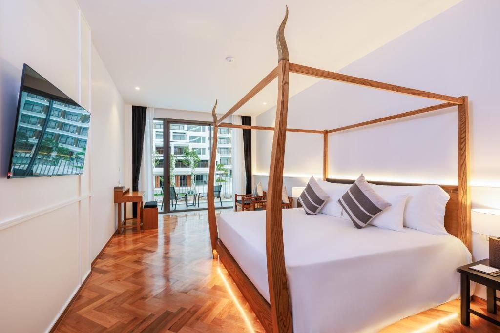 Patong Beach Hotel by See2Sea фото 3