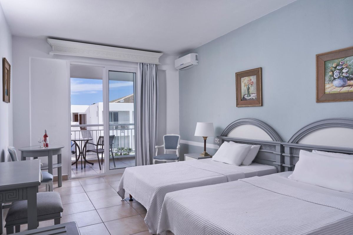 Sandy Beach Resort фото 3