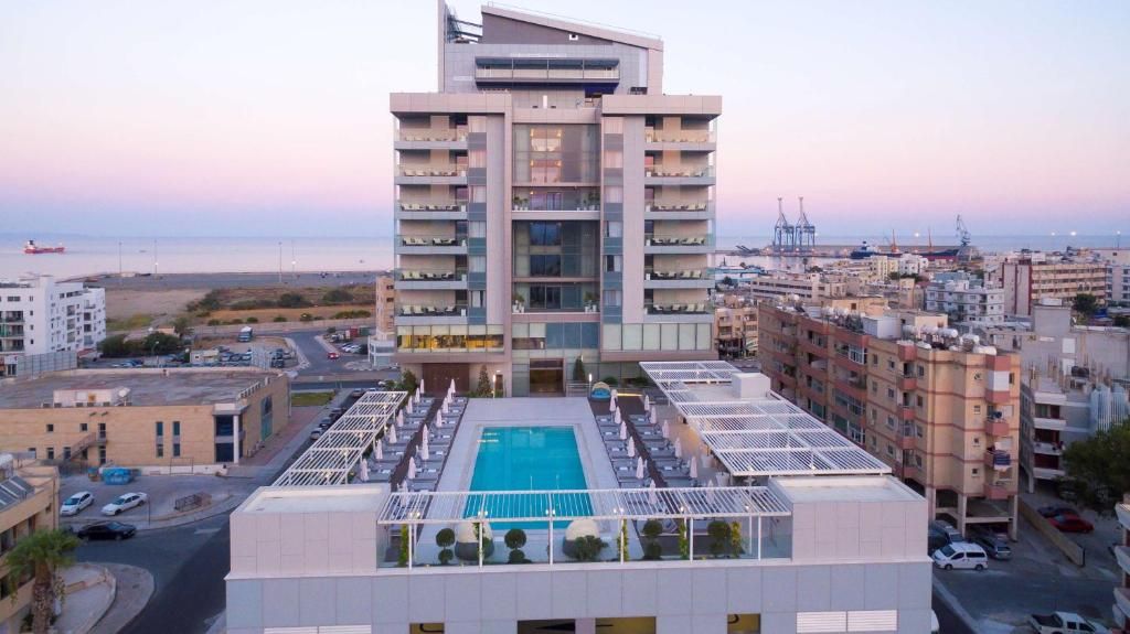 Radisson Blu Hotel, Larnaca фото 5