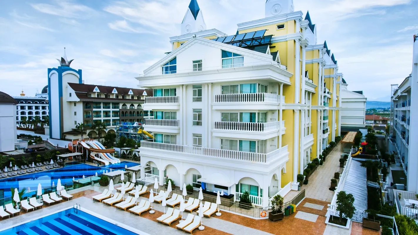 Dream World Resort & Spa фото 1