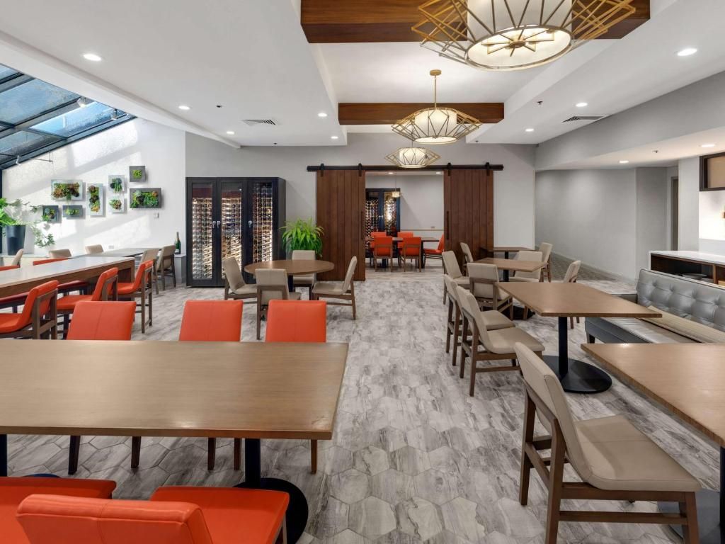 Hilton Chicago/Oak Lawn фото 47