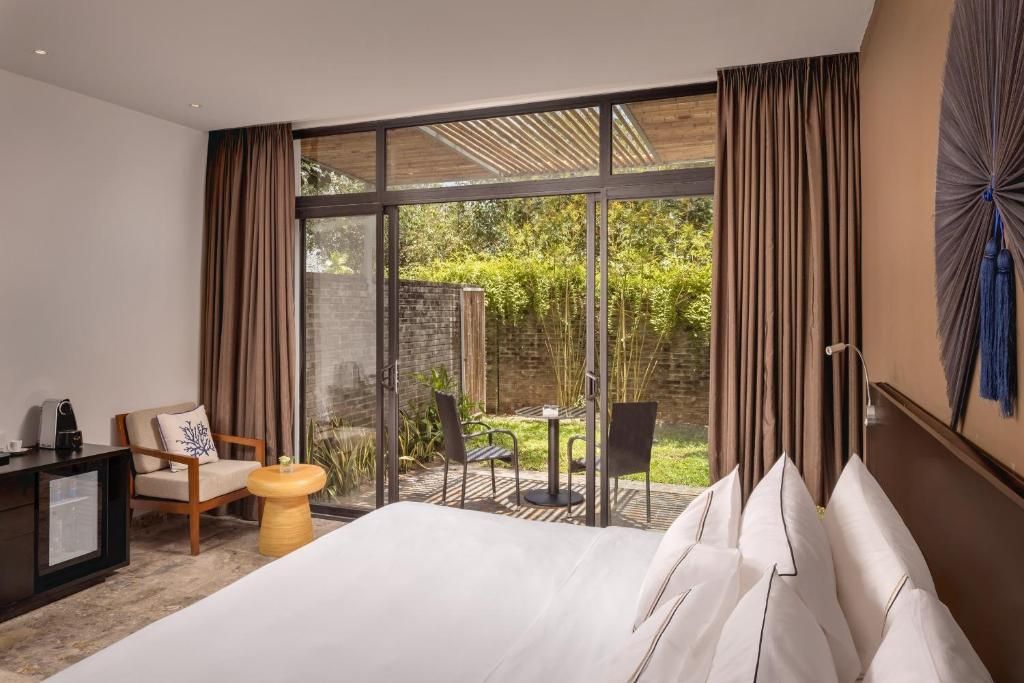 Melia Danang Beach Resort фото 68