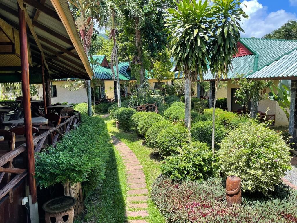 Garden Resort фото 26