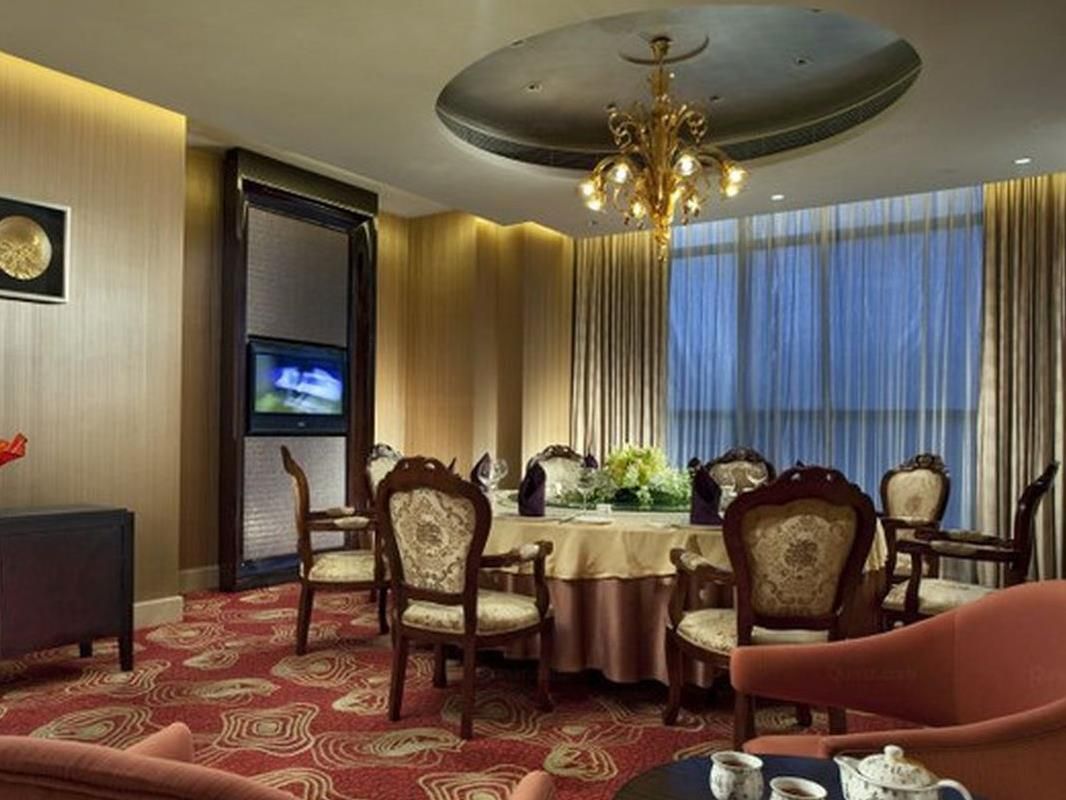 Sheraton Zhongshan Hotel фото 3
