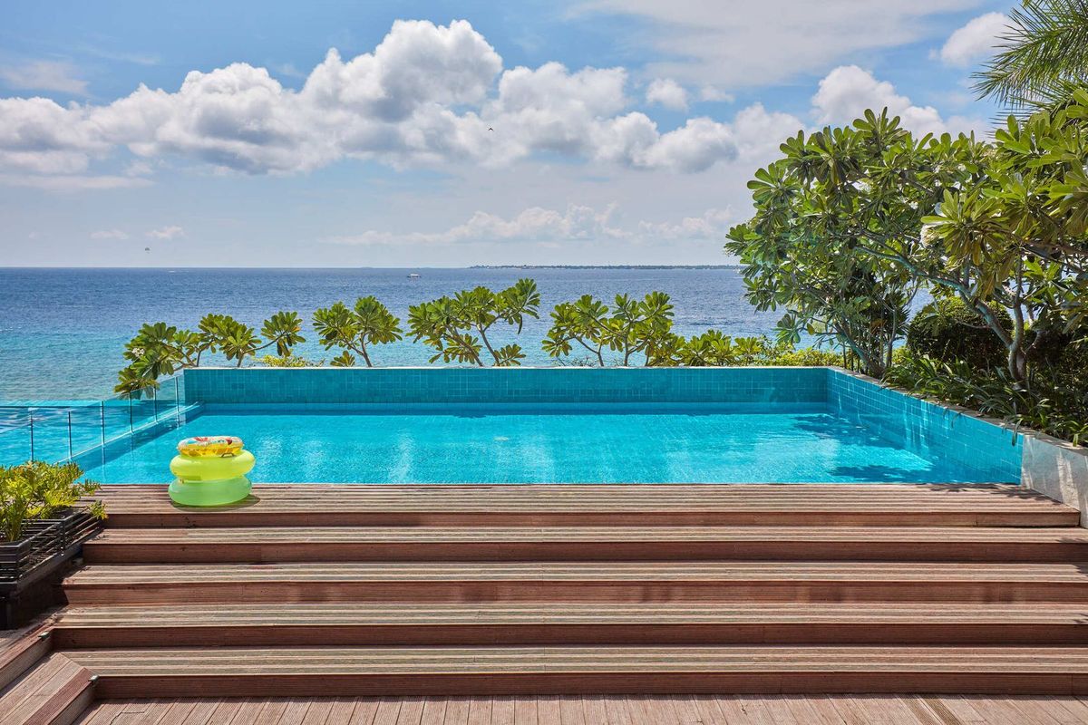 The Reef Island Resort Mactan фото 6