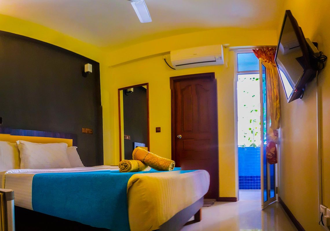 Seasun Beach Hotel фото 0