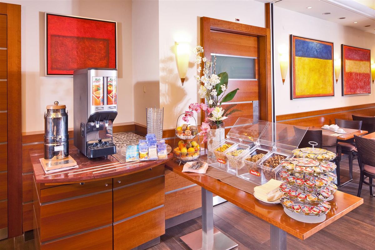 Best Western Hotel Strasbourg фото 57
