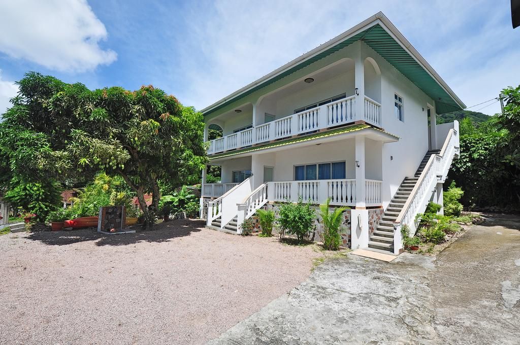 Diver's Lodge Guest House фото 0