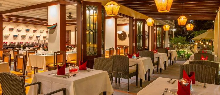 Фото отеля Cozy Savvy Boutique Hoi An
