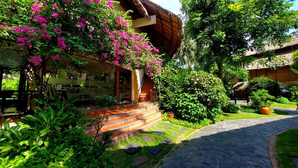 Bamboo Village Beach Resort & Spa фото 122