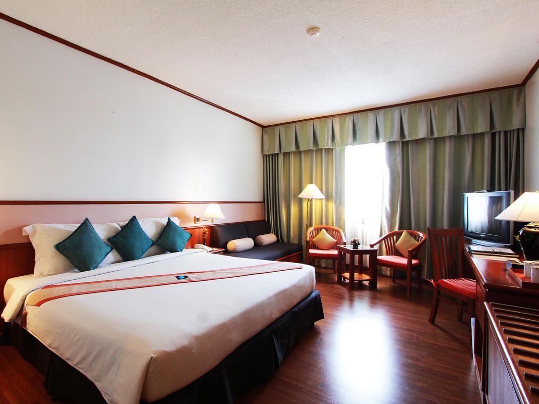 Royal Phuket City Hotel фото 21